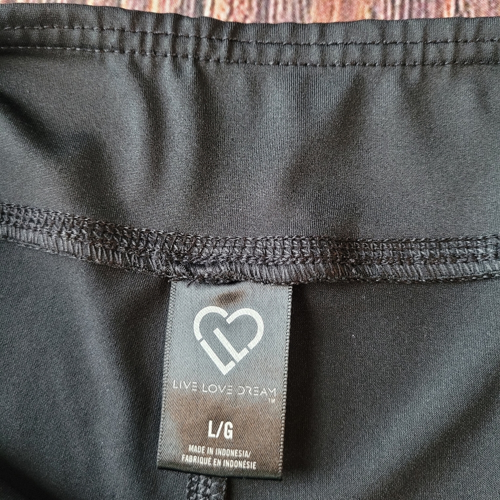 Workout Capris - Picture 6 of 9